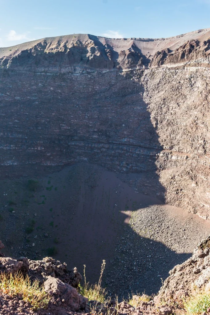 Le pareti del cratere del Vesuvio